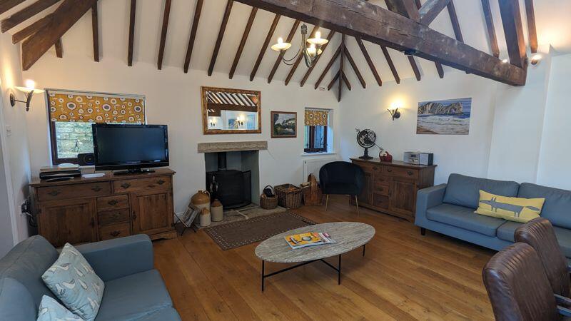 Additional image 8 of Woodyhyde Courtyard with Tennis Court and indoor Swimming Pool