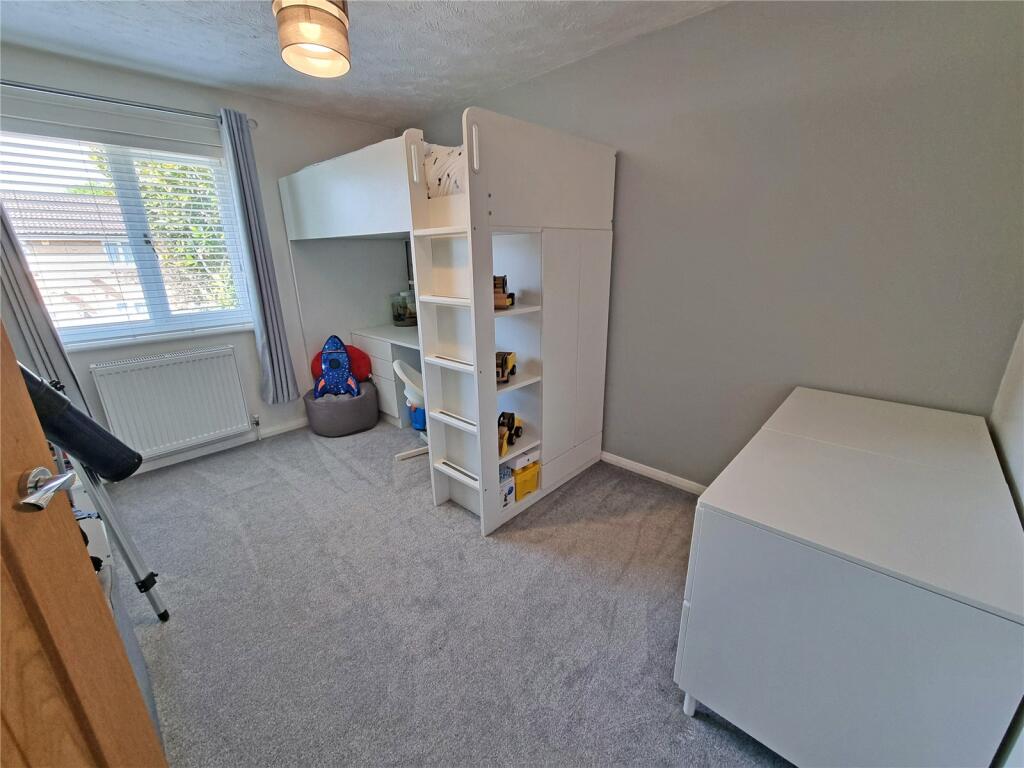 Additional image 10 of Hart Close, New Milton, Hampshire, BH25