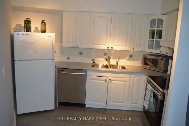 Additional image 11 of 250 Queens Quay Unit 1108