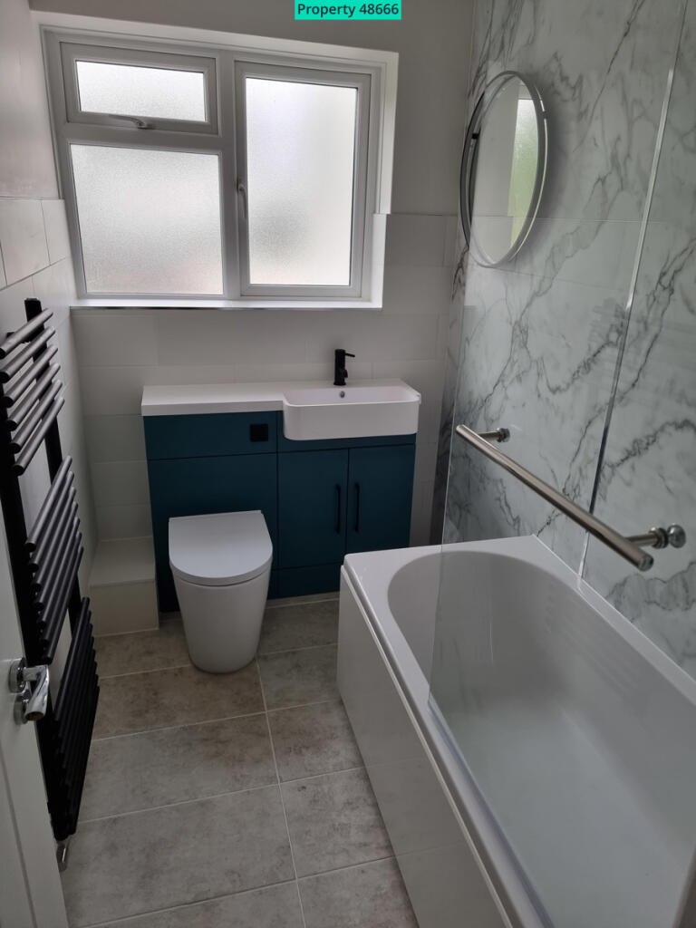 Additional image 3 of Flat 10, Harbour Court, Sea Road, Barton on Sea, New Milton, BH25