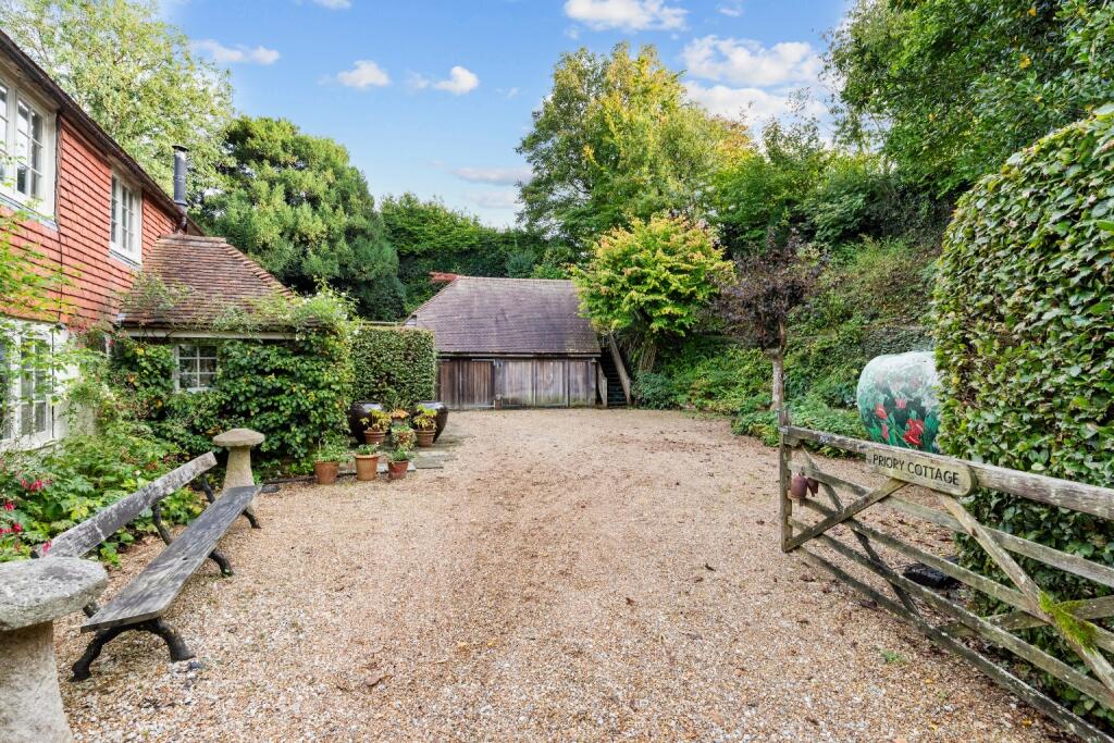 Priory Cottage, The Street, Wilmington, Polegate, East Sussex, BN26 5SL