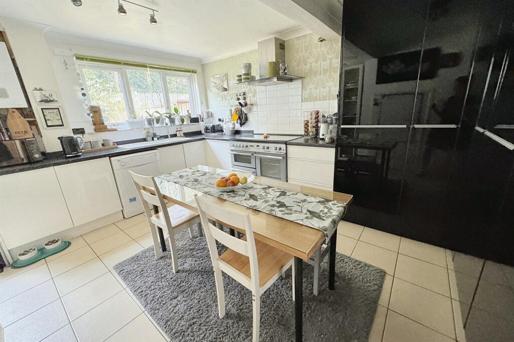 Additional image 16 of Merley