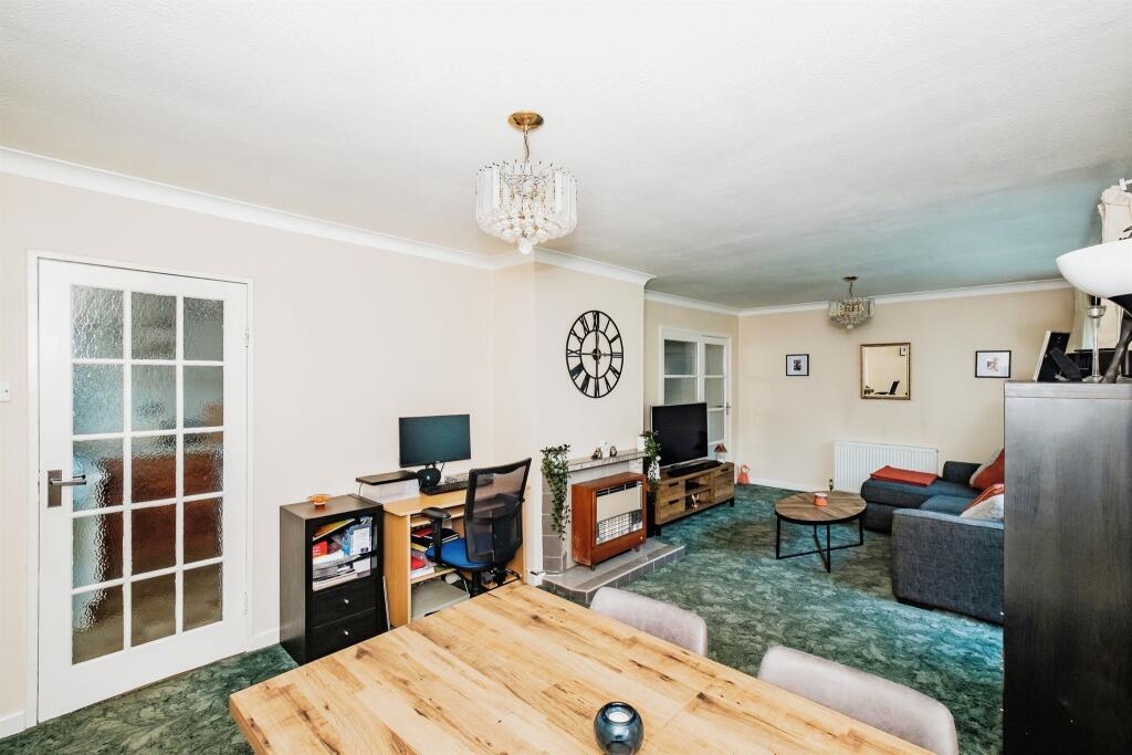 Additional image 4 of Fernhurst Drive, Goring-By-Sea, Worthing