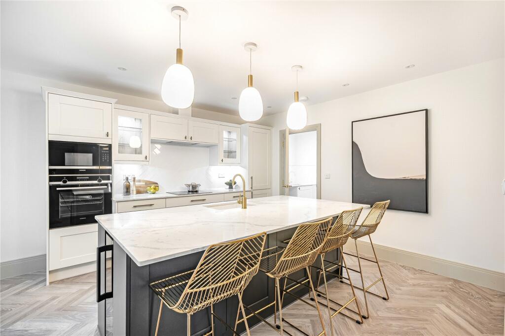 Additional image 3 of 2 Bordeaux, Chewton Farm Road, Christchurch, Dorset, BH23