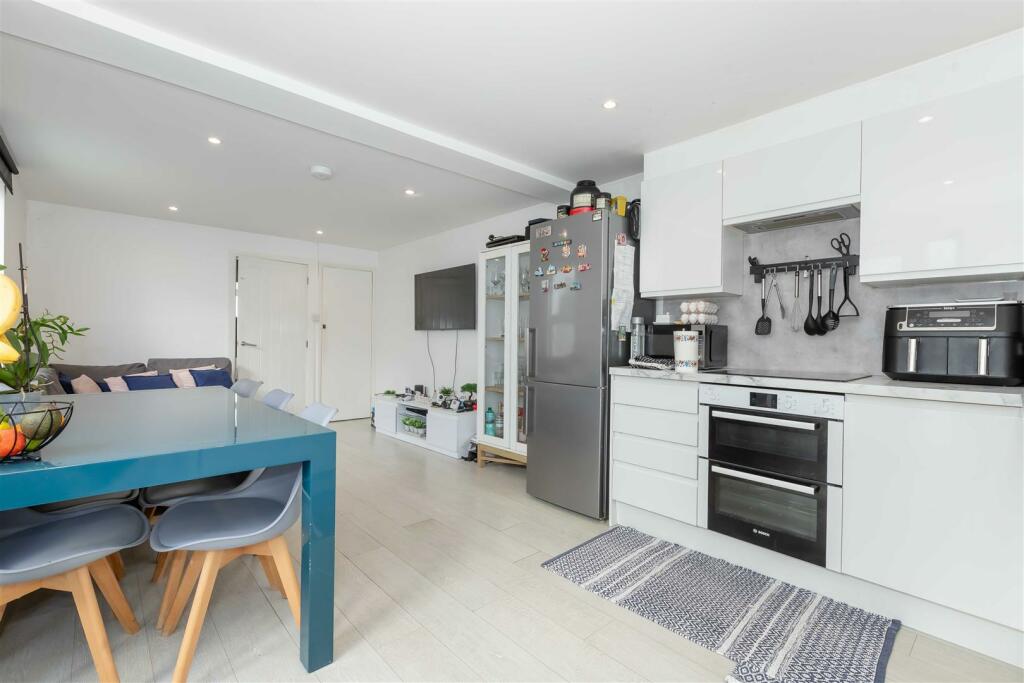 Additional image 20 of Eastcourt Road, Worthing