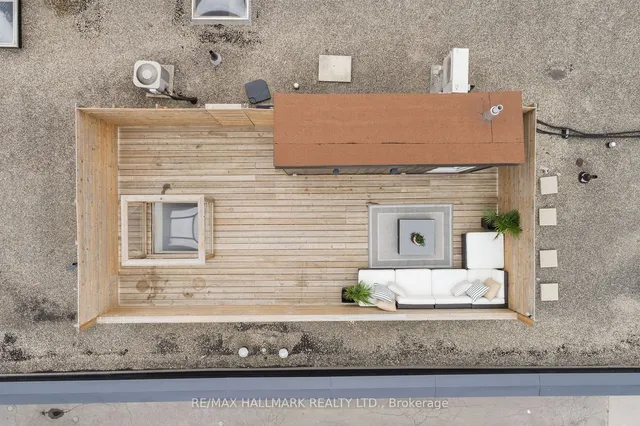 Additional image 27 of 326 Carlaw Ave Unit 106