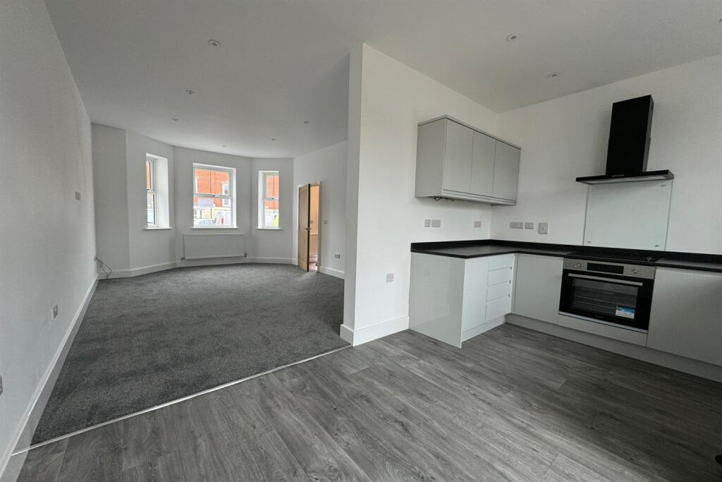 Additional image 4 of 3 bedroom Semi Detached House in Charminster