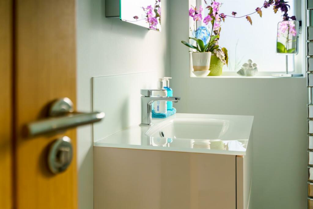 Additional image 14 of Clapham Close, Clapham Village