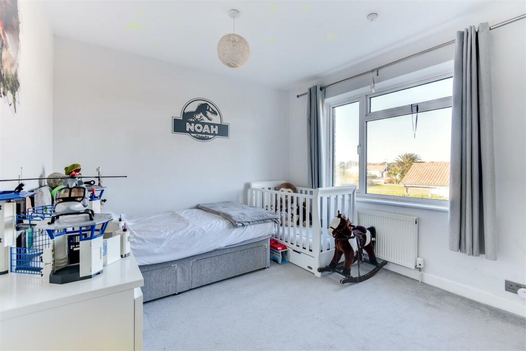 Additional image 39 of Marine Crescent, Goring-By-Sea, Worthing