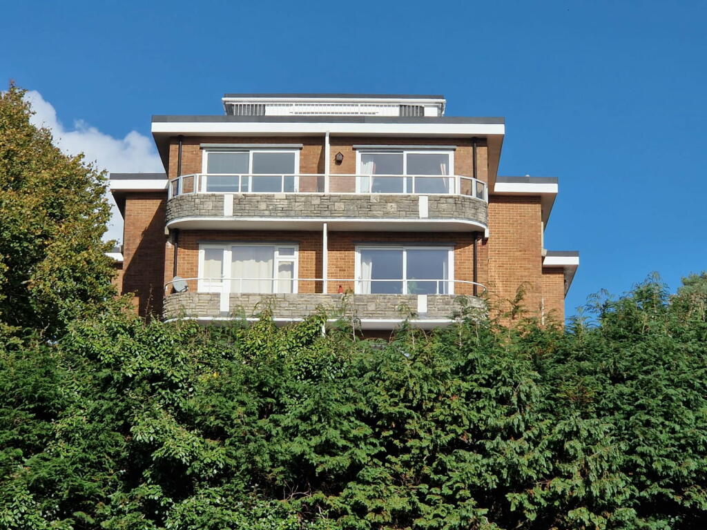 Chine Crescent, Bournemouth, BH2 5LA