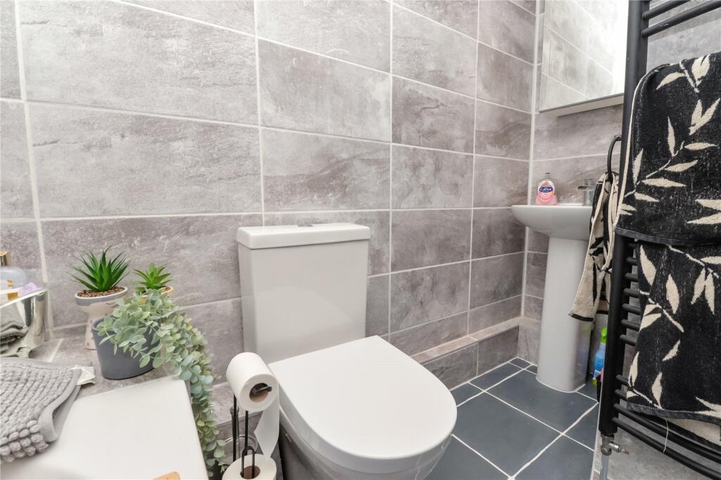 Additional image 7 of Vincent Road, New Milton, Hampshire, BH25