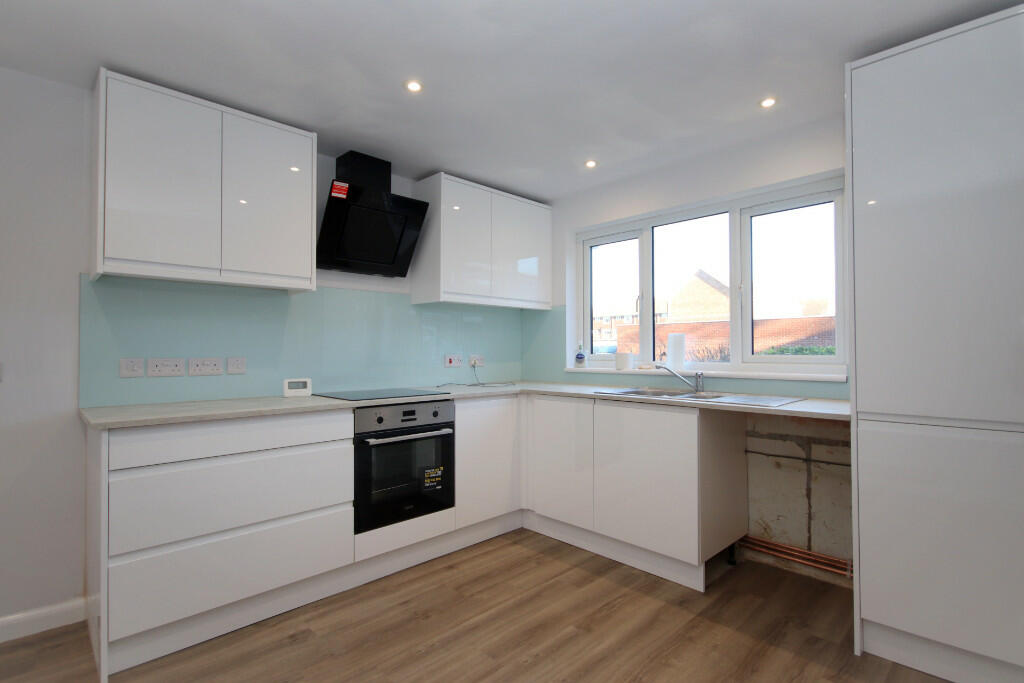 Additional image 15 of Davis Field, New Milton