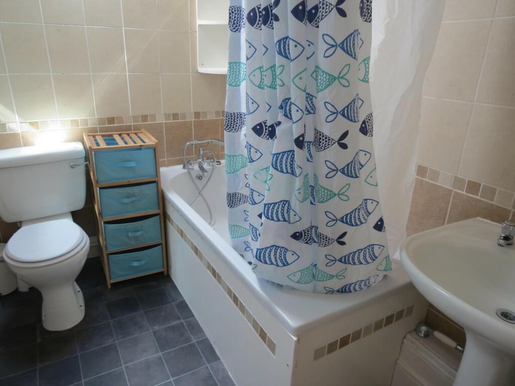 Additional image 8 of 3 bedroom Second Floor Flat in Bournemouth