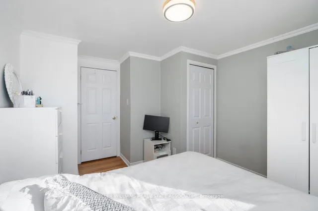 Additional image 25 of 44 Village Crt Unit 22