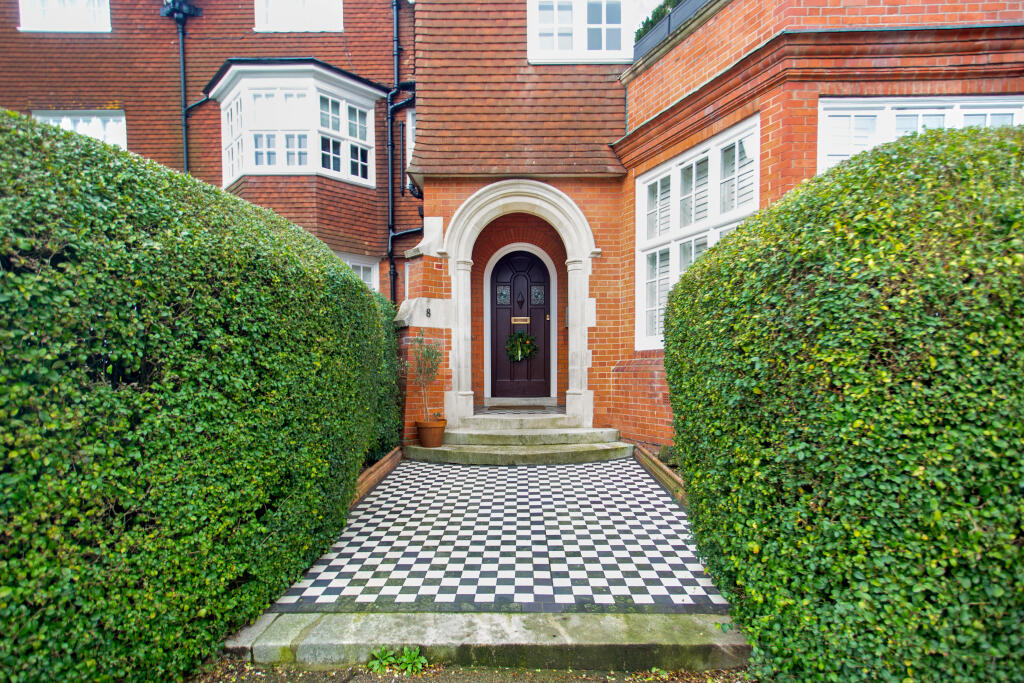 Additional image 12 of Grand Avenue, Hove, BN3