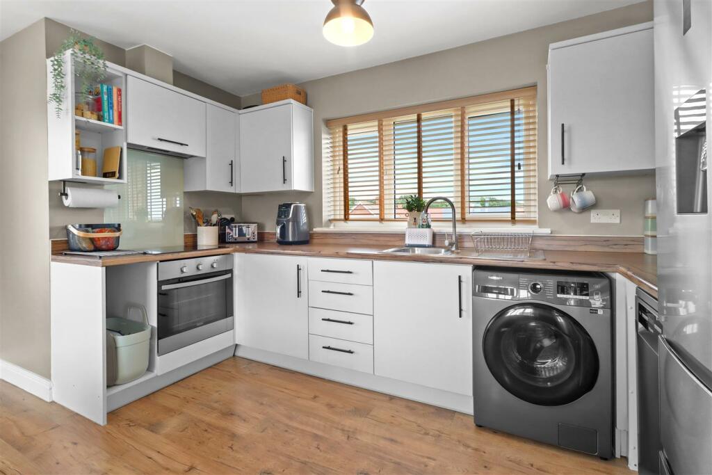 Additional image 18 of Kensington Way, Polegate