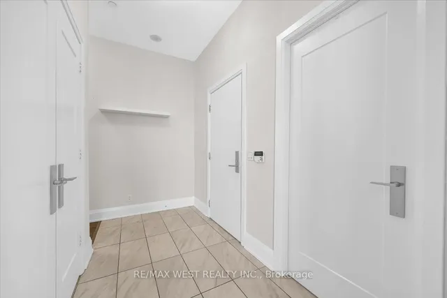 Additional image 15 of 56 Annie Craig Dr Unit UPH05