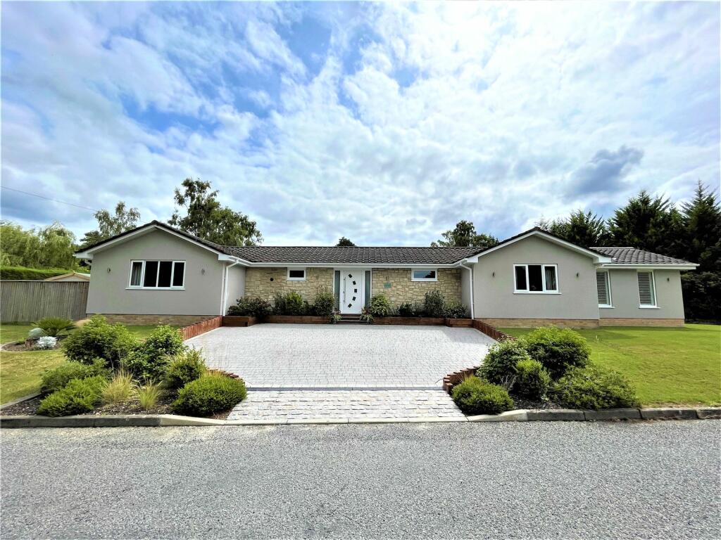 Ashley Drive North, Ashley Heath, Ringwood, BH24