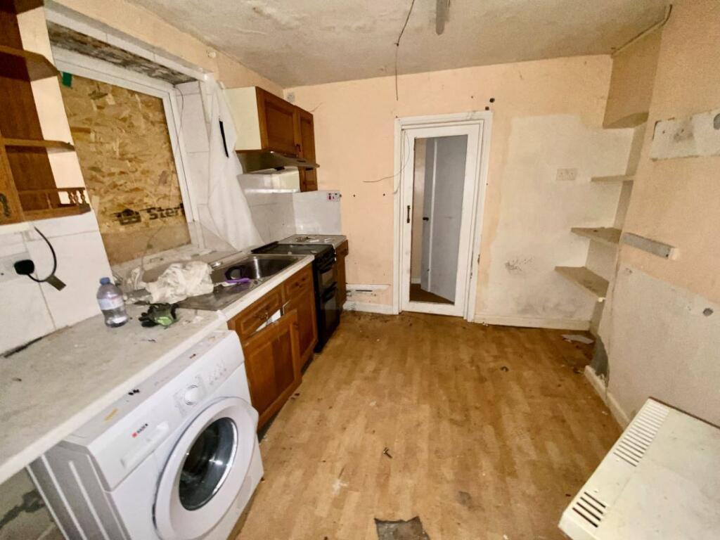 Additional image 4 of 119 - 121 Palmerston Road, Bournemouth, Dorset, BH1 4HP