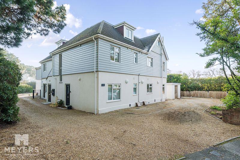 Dudsbury Manor, Dudsbury Road, Ferndown BH22
