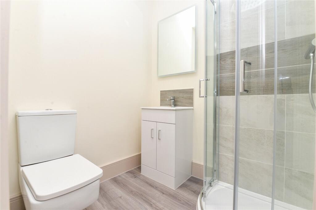 Additional image 12 of York Avenue, New Milton, Hampshire, BH25