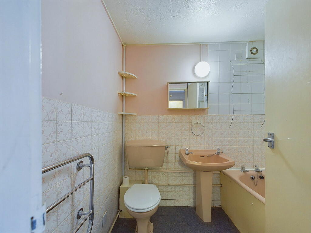 Additional image 8 of Carlton House, Littlehampton Road, Worthing, BN13 1RD