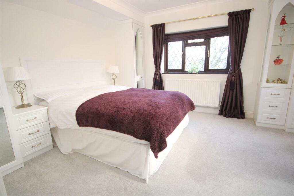 Additional image 11 of Dilly Lane, Barton on Sea, New Milton, Hampshire, BH25