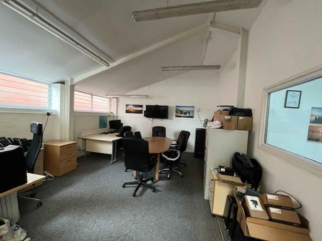 Additional image 5 of 5 Hanover Close, Christchurch, Dorset, BH23