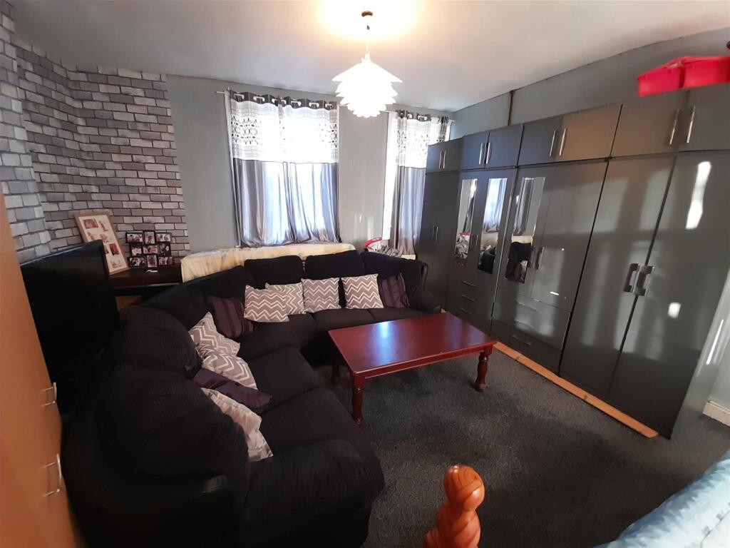 Additional image 6 of Off License & Convenience, Denholme, West Yorkshire