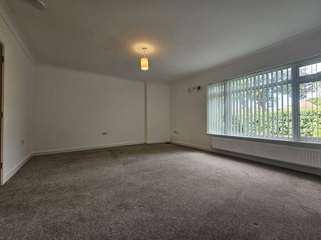 Additional image 4 of Clive Avenue, Worthing, BN12 4SQ