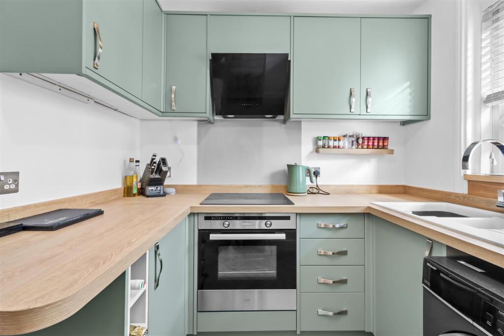 Additional image 10 of 1 Marine Road, Eastbourne