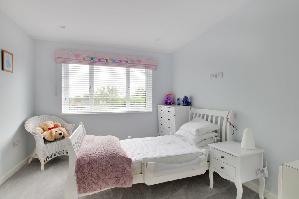 Additional image 16 of Brook Avenue North, New Milton, BH25