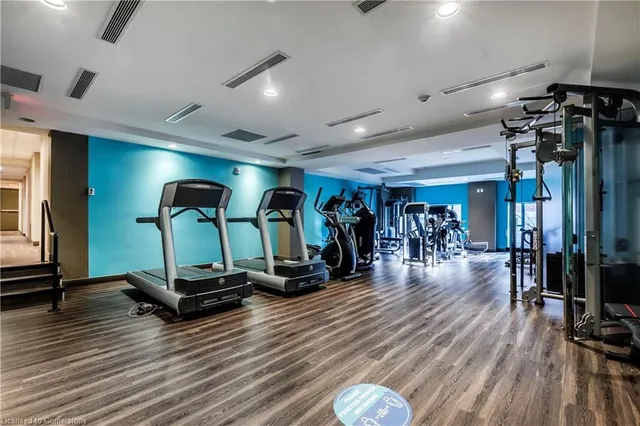 Additional image 19 of 150 Main Street West St Unit 715