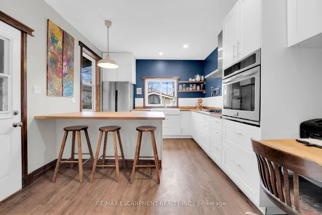 Additional image 16 of 33 Mayflower Ave