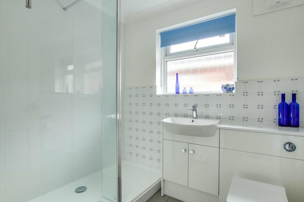 Additional image 12 of Elphinstone Road, Highcliffe, Christchurch, BH23