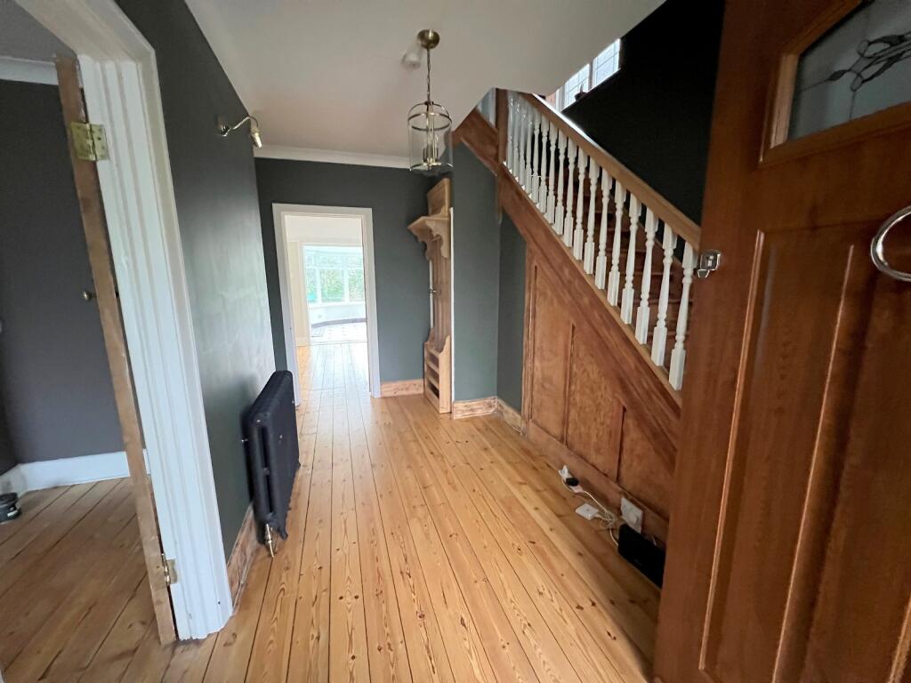 Additional image 22 of Barton Court Avenue, Barton On Sea, New Milton, Hampshire. BH25 7ES