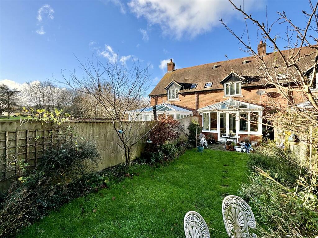 Additional image 5 of Henbury House Gardens, Sturminster Marshall
