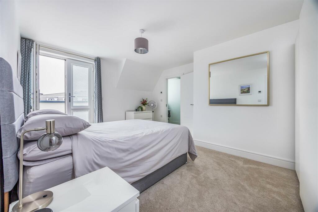 Additional image 12 of West Cliff Road, Bournemouth