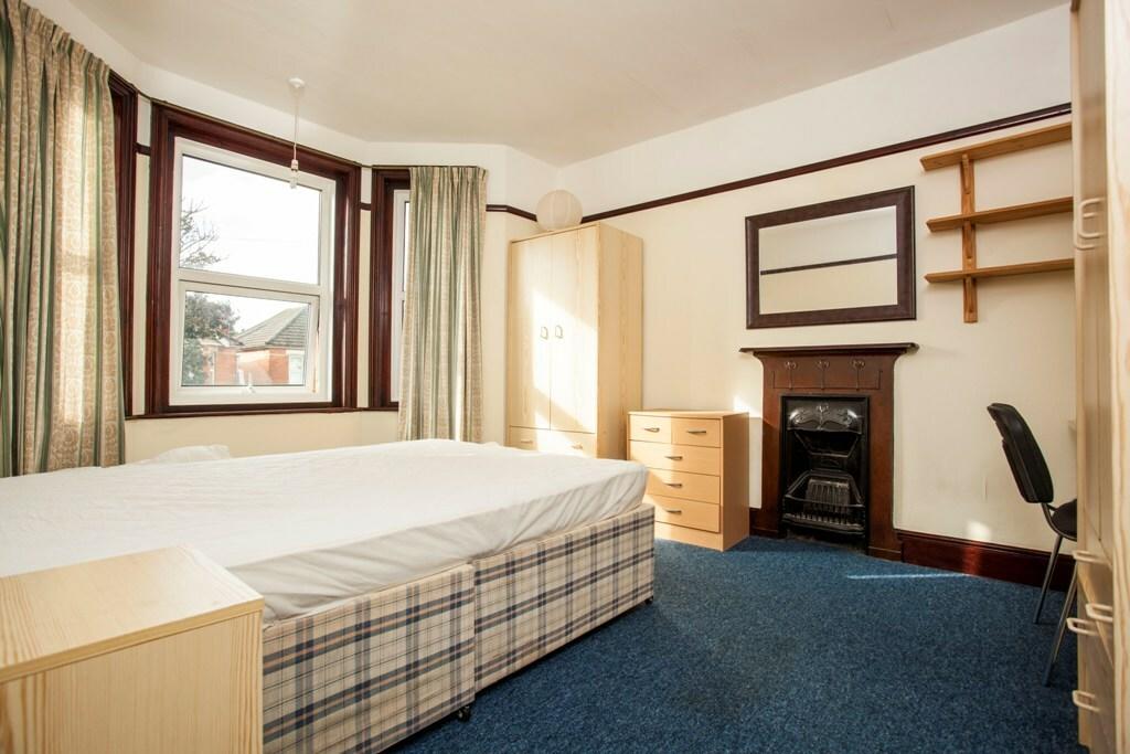 Additional image 9 of WINTON Student House - EDGEHILL RD