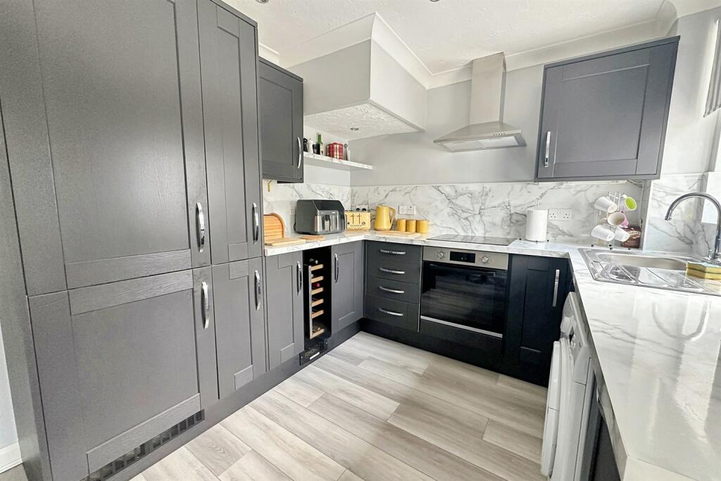 Additional image 13 of Verwood