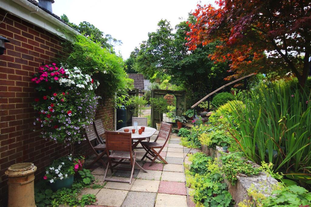 Additional image 22 of Lester Square, Burley,