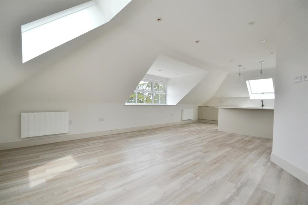 Additional image 5 of Broadstone