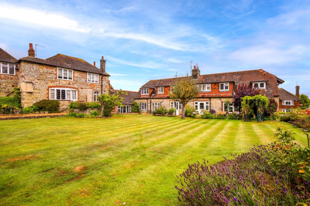 Additional image 19 of Manor Way, Eastbourne