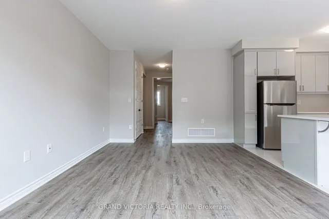 Additional image 6 of 1677 Sauble Crt