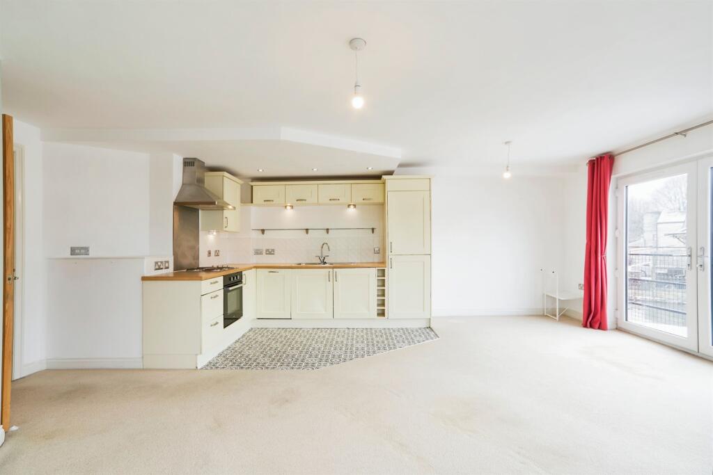 Additional image 19 of View Croft Road, Shipley