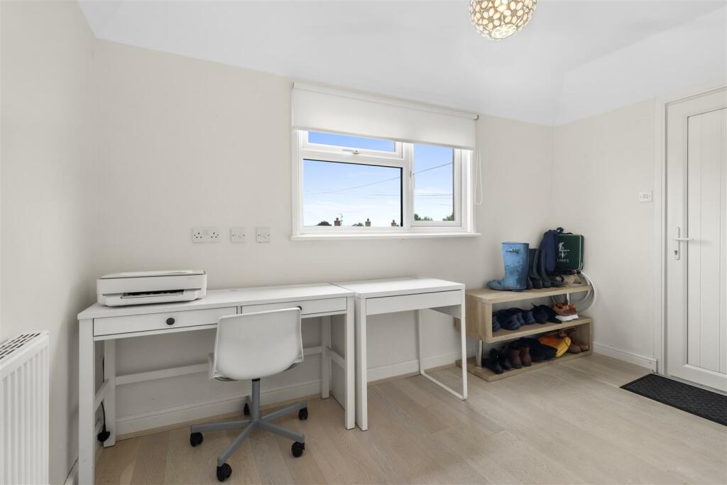 Additional image 31 of Coast Road, Pevensey Bay, Pevensey