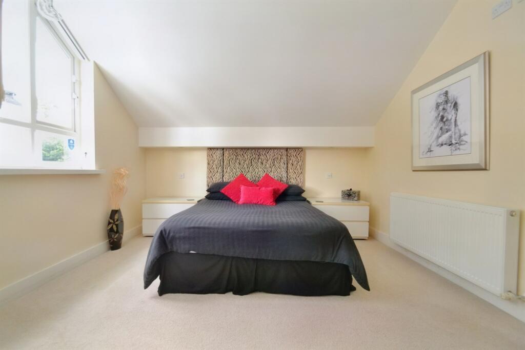 Additional image 23 of Broadstone