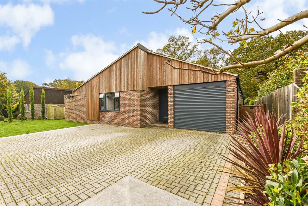 Additional image 10 of Birch Close, Arundel