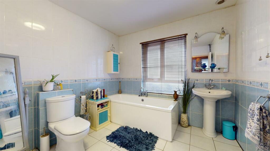 Additional image 17 of Russell Drive, Swanage