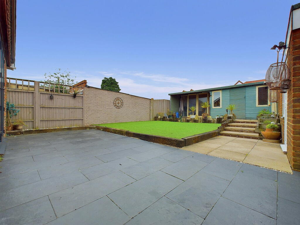 Additional image 13 of Greentrees Close, Lancing, BN15 9SX